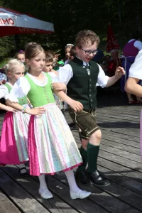 Kinder der Altausseer Tanzgruppe Narzissenfest 2017