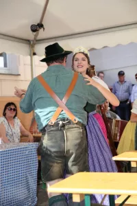 Prinzessin Maria Benischek beim Tanzen Narzissenfest 2017