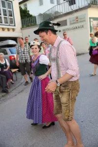 Prinzessin Lisa Streuβnig beim Tanzen Narzissenfest 2017